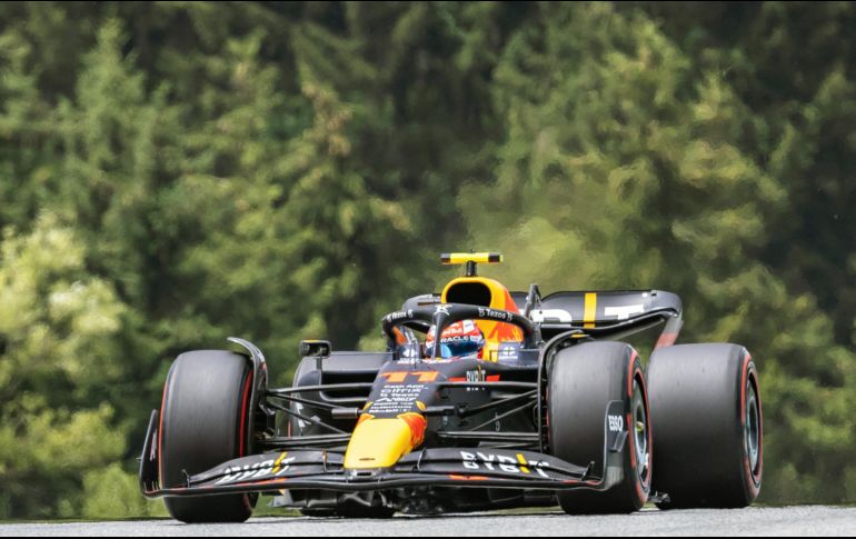 SERGIO PÉREZ. Los ocho primeros de la carrera sprint logran también puntos suplementarios del Mundial de F1. AFP / J. Groder