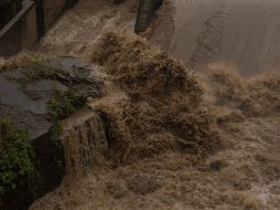 Según las autoridades de protección civil, las lluvias han destruido cuatro carreteras, 24 puentes y 218 viviendas. EFE / E. Biba