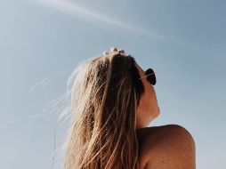 En este verano es importante asolearse o tomar suplementos de Vitamina D. ESPECIAL/Photo by Amy Humphries on Unsplash.
