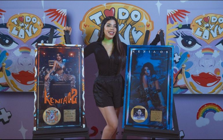 el pasado domingo Kenia Os fue la máxima ganadora en los premios MTV MIAW por 