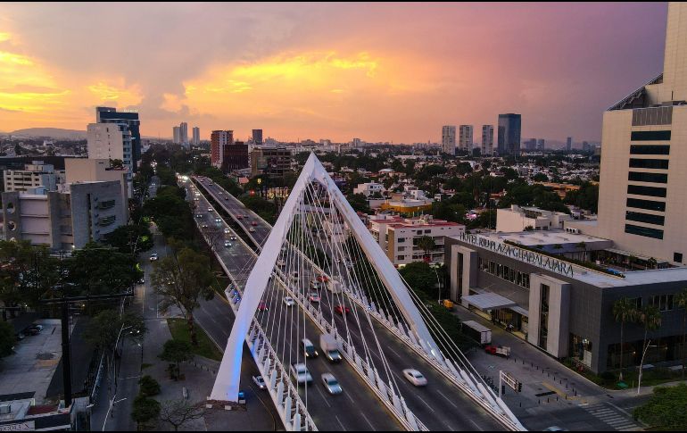 El Puente Matute Remus o Atirantado fue inaugurado en enero de 2011. EL INFORMADOR/ A. NAVARRO