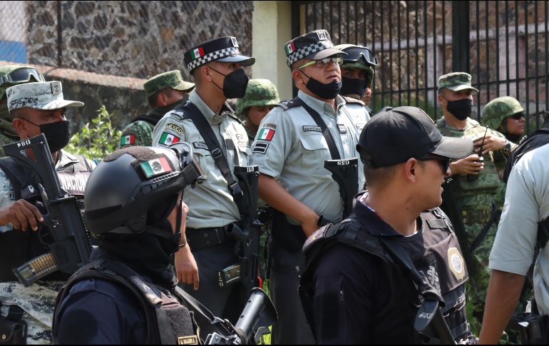 Antes de la llegada del Ejército y la Guardia Nacional cerca de dos mil elementos, entre ellos algunos comuneros ligados al crimen organizado intentaron bloquear el acceso a esa localidad. INFORMADOR/ ARCHIVO