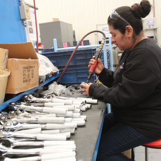 Incumplen mayoría de empresas de Jalisco con buenas prácticas laborales