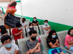Un grupo de niños recibe la vacuna anticovid en la Ciudad de México. SUN/D. Sánchez
