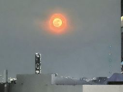Superluna. El perigeo y la cercanía con el horizonte dan la ilusión de su gran tamaño. ESPECIAL