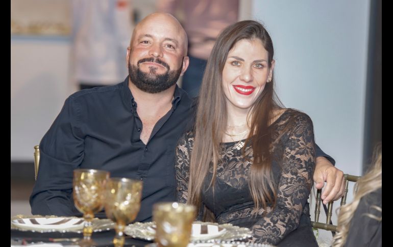 Javier Romero y Ale Mora. GENTE BIEN JALISCO/Claudio Jimeno