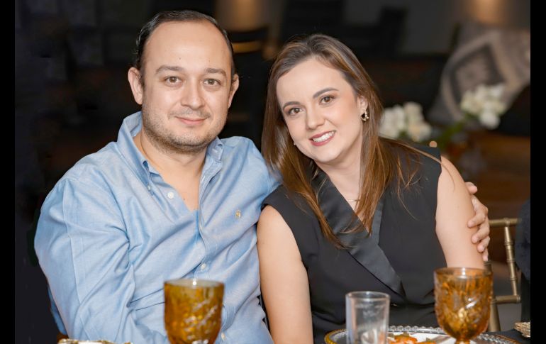 Samuel Chio y Tania García De Alba. GENTE BIEN JALISCO/Claudio Jimeno