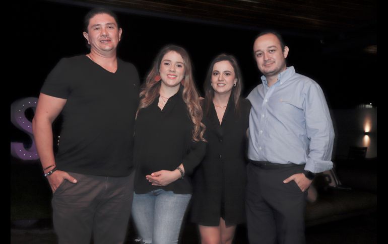 Salvador Zetter, Ale Valdés, Tania García De Alba y Samuel Chio. GENTE BIEN JALISCO/Claudio Jimeno