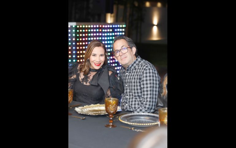 Gaby Padilla y Javier Romero. GENTE BIEN JALISCO/Claudio Jimeno
