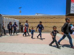 El Presidente de México señaló que en la Unión Americana viven alrededor de 40 millones de mexicanos que son maltratados. EFE / ARCHIVO