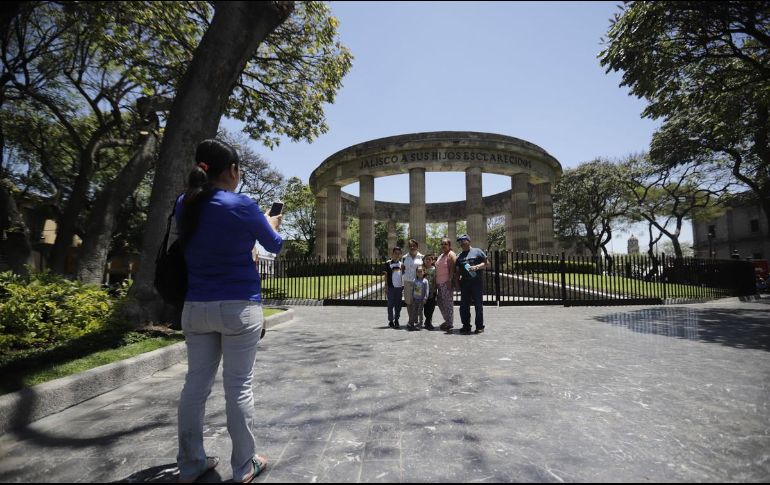 También aconsejaron buscar la agencia o el lugar en TripAdvisor, pedir factura y, en su defecto, revisar directo en la página de los hoteles. EL INFORMADOR / ARCHIVO