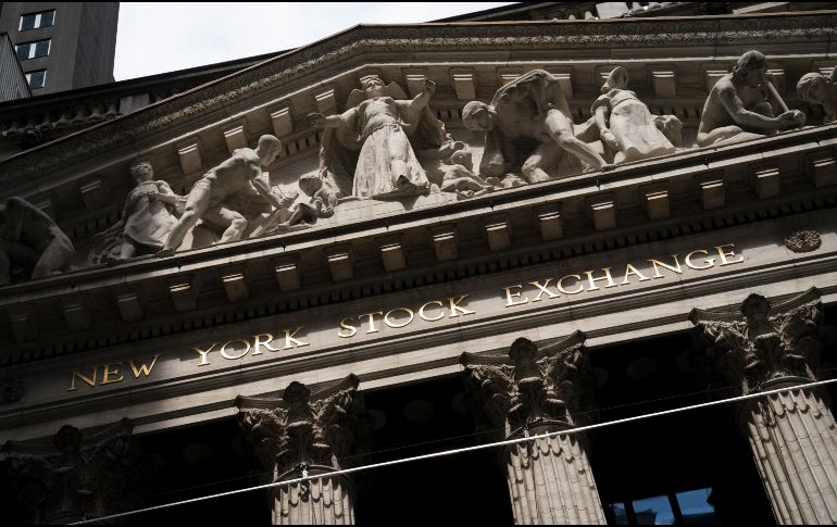 El Dow Jones perdió 0.46%, el Nasdaq, de valores tecnológicos, subió apenas 0.03% y el índice S&P 500 cedió 0.30 por ciento. AP/J. Minchillo