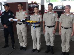 Autoridades destacaron el gran labora de los cuatro bomberos y el policía. EL INFORMADOR / A. Camacho