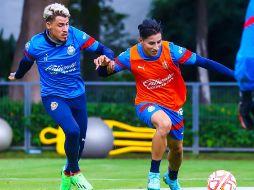 Los jugadores rojiblancos desean ganarse la confianza del entrenador. TWITTER/Chivas