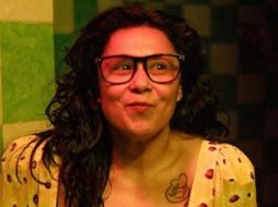 La escritora reveló que “siempre escribo sobre cosas tristes: violencia, desamor o temas deprimentes, pero siempre trato de escribir con cierto humor