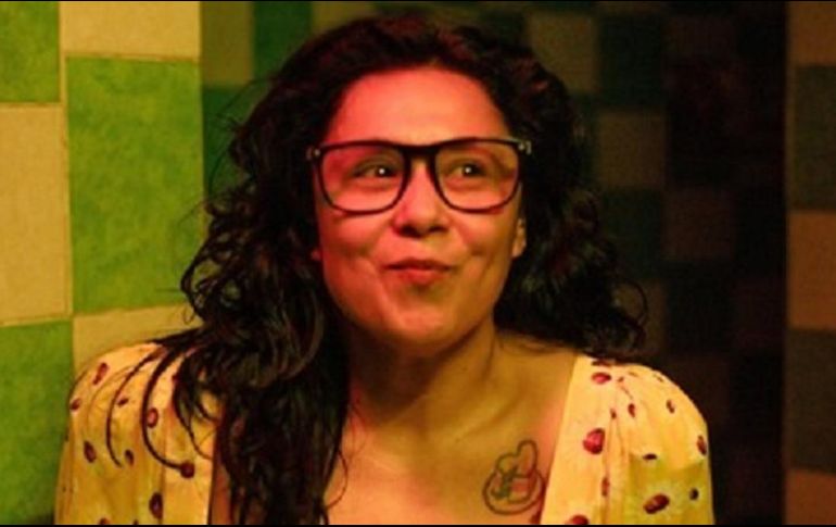 La escritora reveló que “siempre escribo sobre cosas tristes: violencia, desamor o temas deprimentes, pero siempre trato de escribir con cierto humor