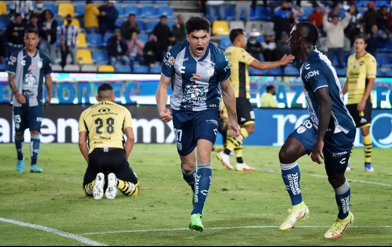 Pachuca llegó a siete unidades y empató al Puebla en la cima de la clasificación. IMAGO7/R. Vadillo