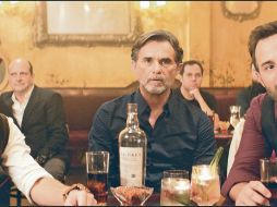 Es lo que proyecta Adrián Zurita en sus trabajos como escritor, algo que transmite ahora como director en su más reciente obra. En la imagen, parte del elenco encabezado por Humberto Zurita (izquierda). CORTESÍA