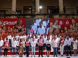 Las campeonas de la Liga MX Femenil, las futbolistas y directiva de Chivas, recibieron este miércoles un reconocimiento especial por parte del Gobierno de Jalisco. IMAGO7