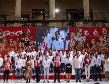 Las campeonas de la Liga MX Femenil, las futbolistas y directiva de Chivas, recibieron este miércoles un reconocimiento especial por parte del Gobierno de Jalisco. IMAGO7