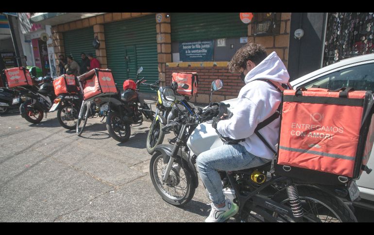 Protección Civil ya comenzó registro de la zona en la que habrían lanzado al repartidor. SUN/ARCHIVO