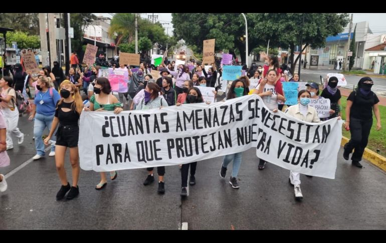 Las manifestantes partieron de la Glorieta de Tránsito para pedir justicia por Luz. EL INFORMADOR/G. GALLO