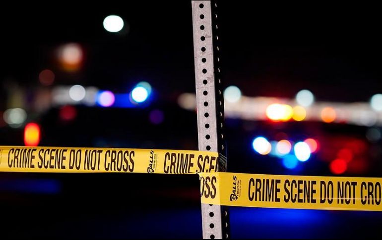 El conductor se negó a detener la marcha de su vehículo ante el policía en el suburbio de Bedford. EFE/ARCHIVO