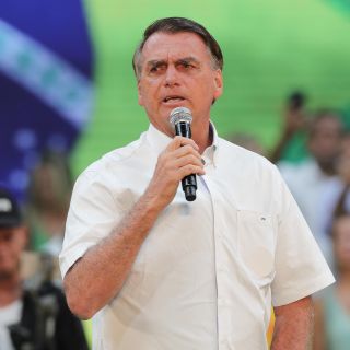 Brasil: Bolsonaro oficializa su candidatura