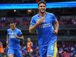 SANTIAGO GIMÉNEZ. El buen paso de estos delanteros es una luz al final del túnel para un proceso que ha sido muy golpeado durante los últimos meses. IMAGO7