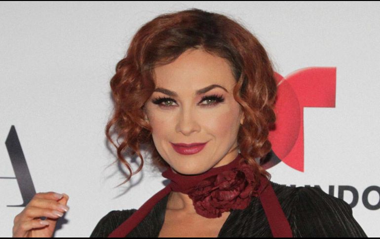 La actriz también habló sobre su estado de salud, ya que según información del conductor Juan José Origel, habría dado positivo al virus del COVID-19. SUN / ARCHIVO