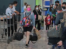 López Obrador destaca que como el equipo de documentación de pasajeros es de los más modernos del mundo, se puede llegar media hora antes de tomar el vuelo, porque en 15 minutos 