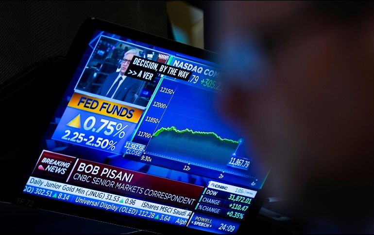 El jueves se informó que el producto interno bruto de Estados Unidos se contrajo en 0.9%, suscitando temores de que viene una recesión. AP / ARCHIVO