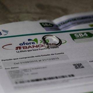 ¿Cómo puedo retirar dinero de mí afore y por cuáles razones?