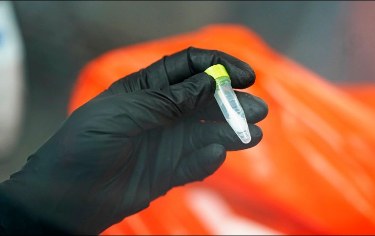 España es uno de los países que más casos tiene en el mundo, con un registro de cuatro mil 298 personas que se han infectado del virus y una de ellas falleció. AP/R. Bowmer