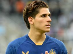 Santiago ya cumplió su sueño de pisar St James' Park con la elástica del Newcastle puesta.  TWITTER/@NUFC