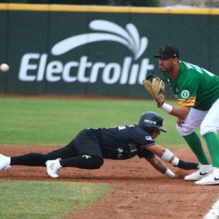 ¡Duelazo de pitcheo! Mariachis se quedan tendidos en el terreno