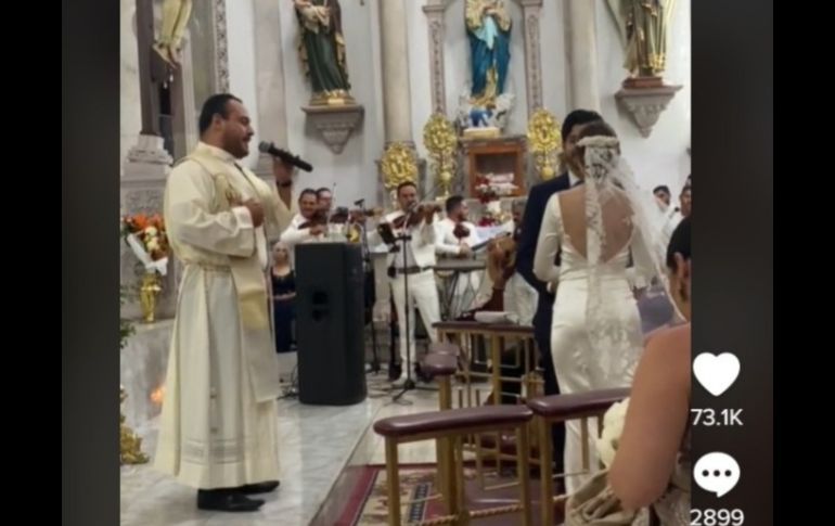 Al padre se le conoce como  