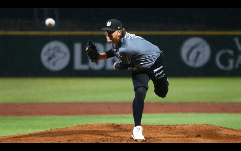 A pesar de permitir las siete carreras de los Generales, Matt Tenuta salió como pitcher ganador. CORTESÍA/Mariachis de Guadalajara