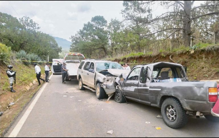 En la carretera 527 hubo un percance,  que dejó 12 lesionados y una persona fallecida. ESPECIAL