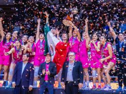 Las dirigidas por Jonathan Villegas finalizaron con cinco victorias y se alzaron con el título de campeonas. TWITTER / @DoradosChih