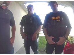 Aunque los oficiales admitieron su error y pidieron disculpas, ya habían roto un candado para entrar a la propiedad. ESPECIAL