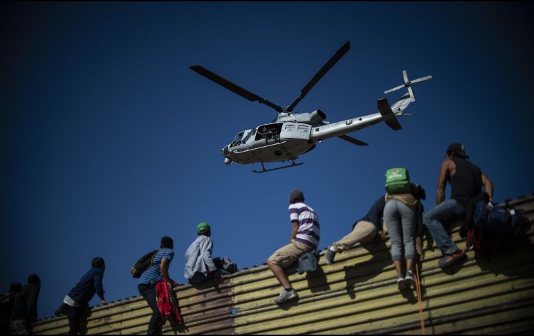 El grupo de migrantes viajaba en el compartimiento del camión designado para transportar desperdicio industrial. AFP/ Archivo