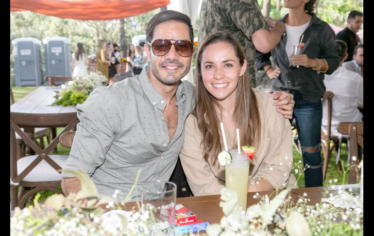 Germán Gutiérrez y Cris Ayala. GENTE BIEN JALISCO/Jorge Soltero