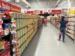 De acuerdo con la Profeco, el total de la canasta básica en este supermercado es de un costo de 937 pesos. EL INFORMADOR/A. Navarro