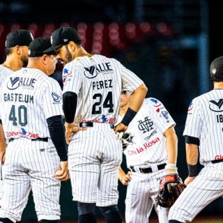 ¡La ley del ex! Mariachis caen ante Leo Heras y compañía