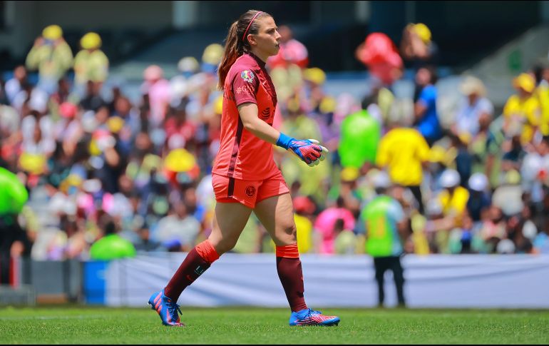 Aunque no mostró el nombre exacto del usuario, la arquera compartió la conversación. IMAGO7