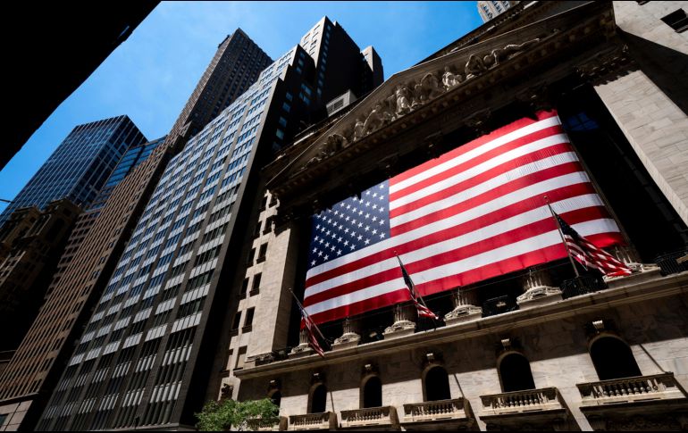 El índice Dow Jones ganó 1.29% a 32 mil 812.50 puntos en la sesión de este miércoles. AP/ARCHIVO
