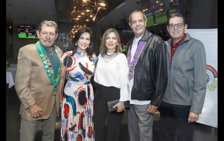 Marco De la Barrera, Lulú de Llamas, Catalina Olea, Luis Adolfo López y Carlos Sánchez. GENTE BIEN JALISCO/Claudio Jimeno