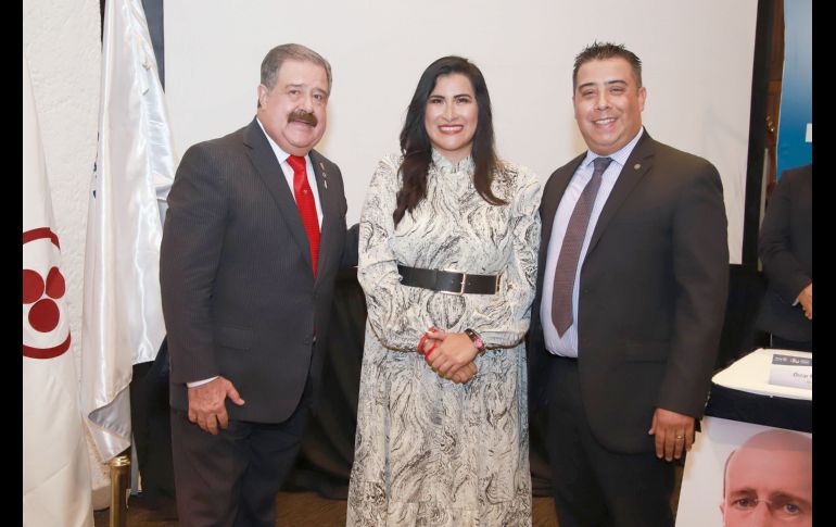 Francisco de Santiago, Citlali Amaya y Leopoldo Lara. GENTE BIEN JALISCO/Antonio Martínez