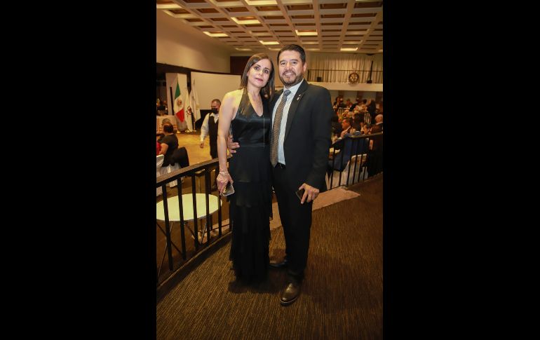 Eva Santana, Carlos González. GENTE BIEN JALISCO/ Claudio Jimeno